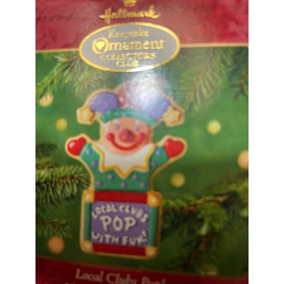 2001 Hallmark Keepsake Ornament Collector's Club ornament New in Box - Picture 2 of 4